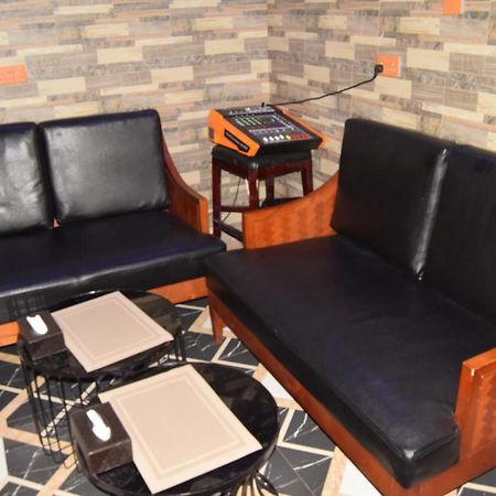 Zimbo Golden Vip Lodge Dar es Salaam Buitenkant foto